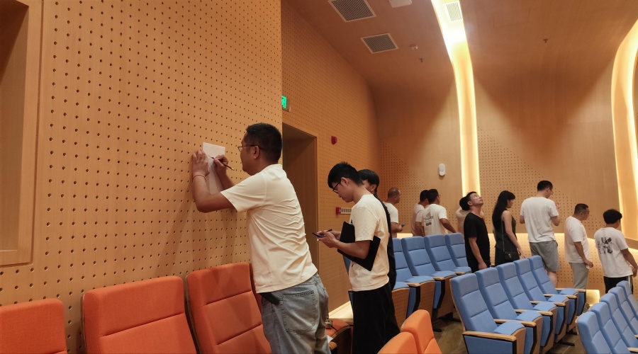 深圳坪山實(shí)驗(yàn)學(xué)校GRG報告廳穿孔板工程案例